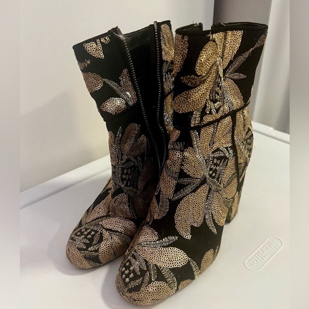 Steve Madden booties